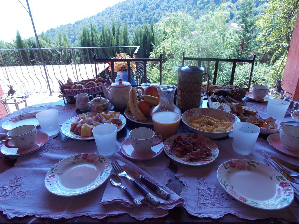 Bed and Breakfast Le Mas De L'Aighetta Эз Экстерьер фото