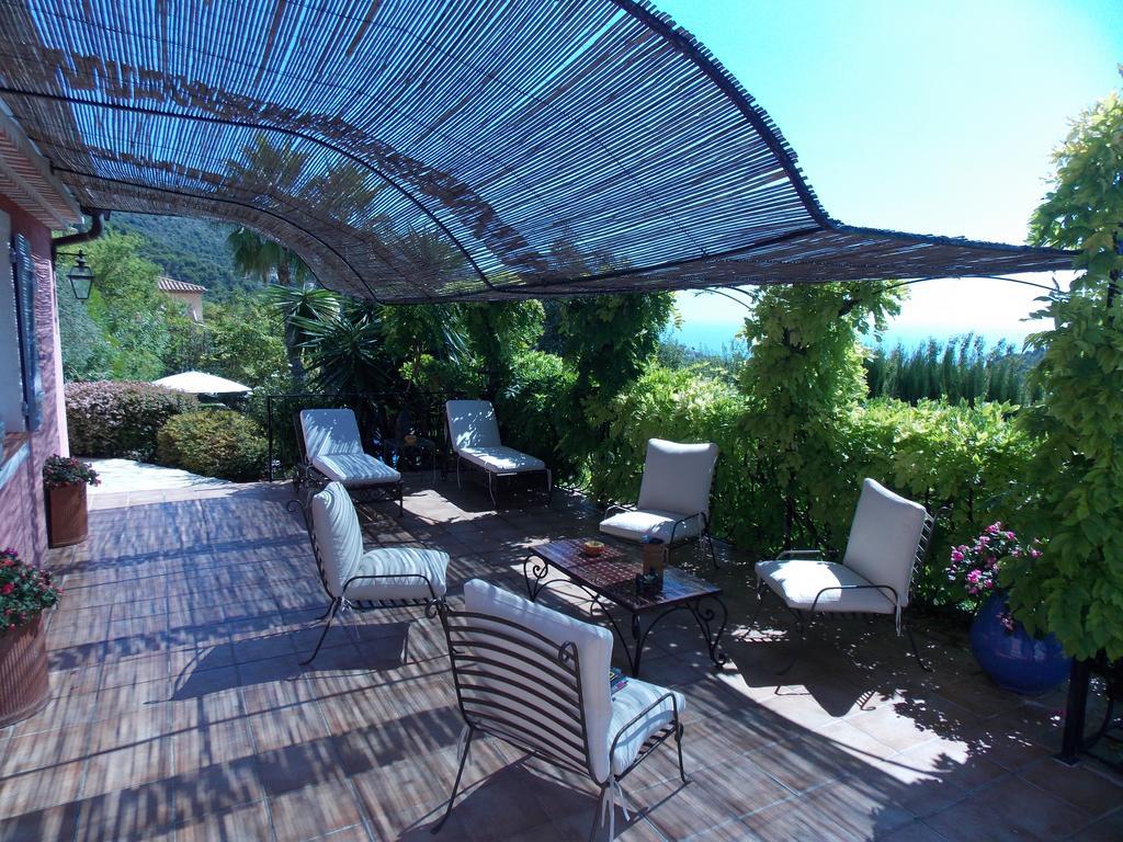 Bed and Breakfast Le Mas De L'Aighetta Эз Экстерьер фото